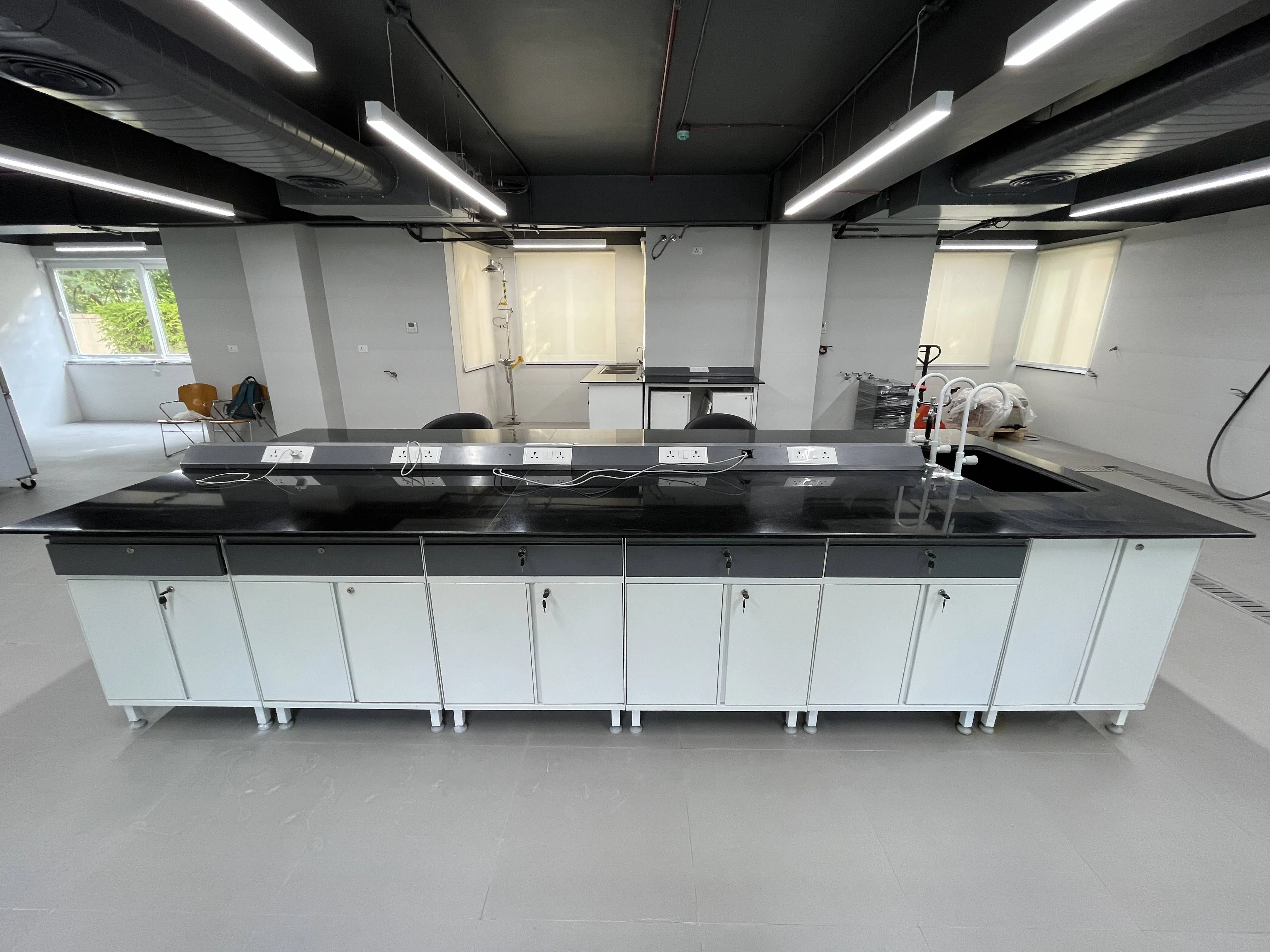 Turnkey Laboratory Solutions